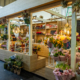 Farbenfrohe Blumenarrangements bei Blumen Meister in der Kleinmarkthalle Frankfurt, perfekt für jeden Anlass.