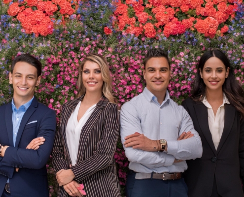 Blumenwand Frankfurt mieten für Veranstaltungen und Hochzeiten